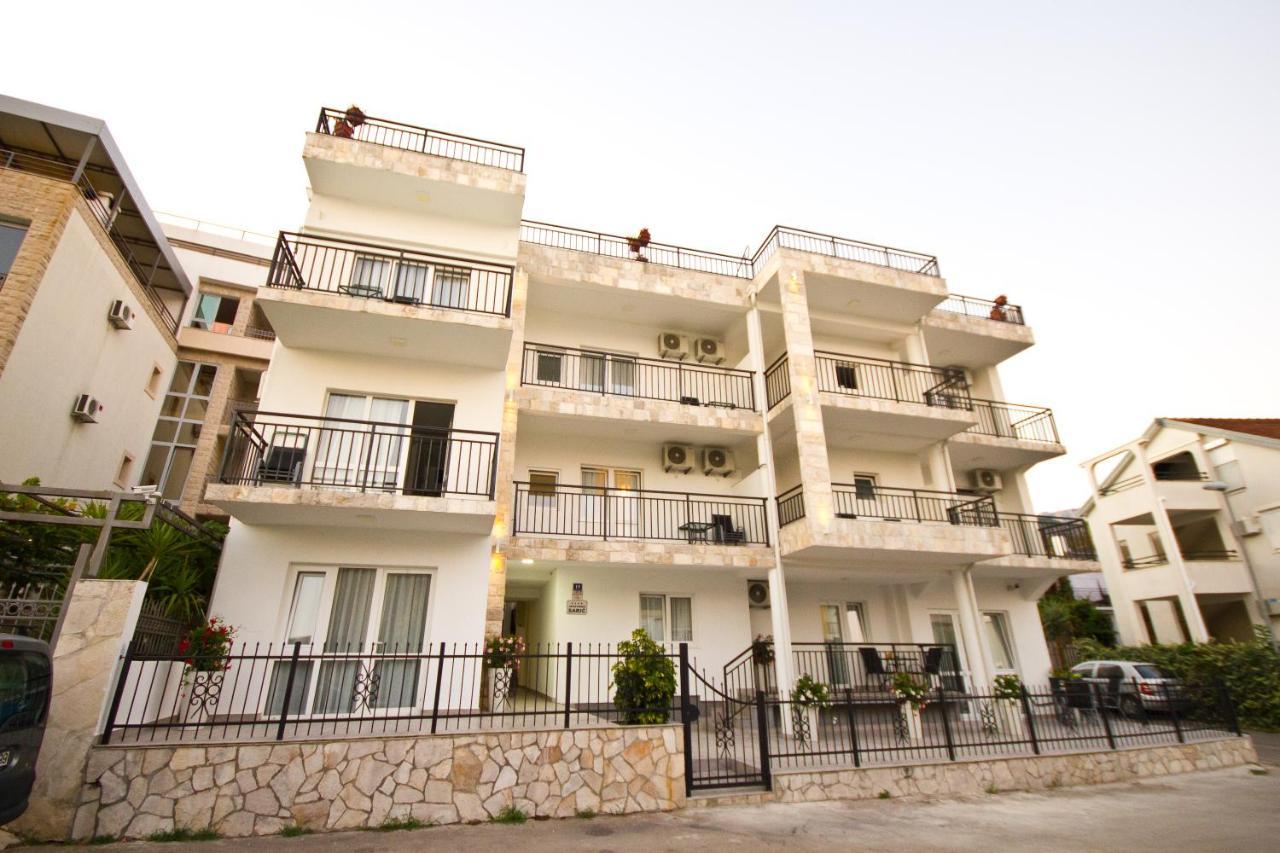 Apartments Saric Bar Luaran gambar