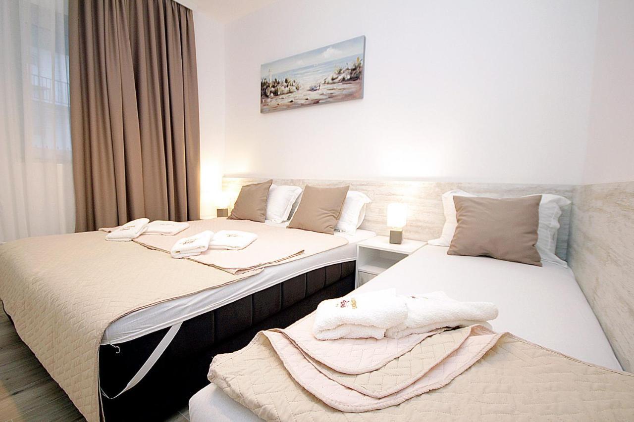Apartments Saric Bar Luaran gambar