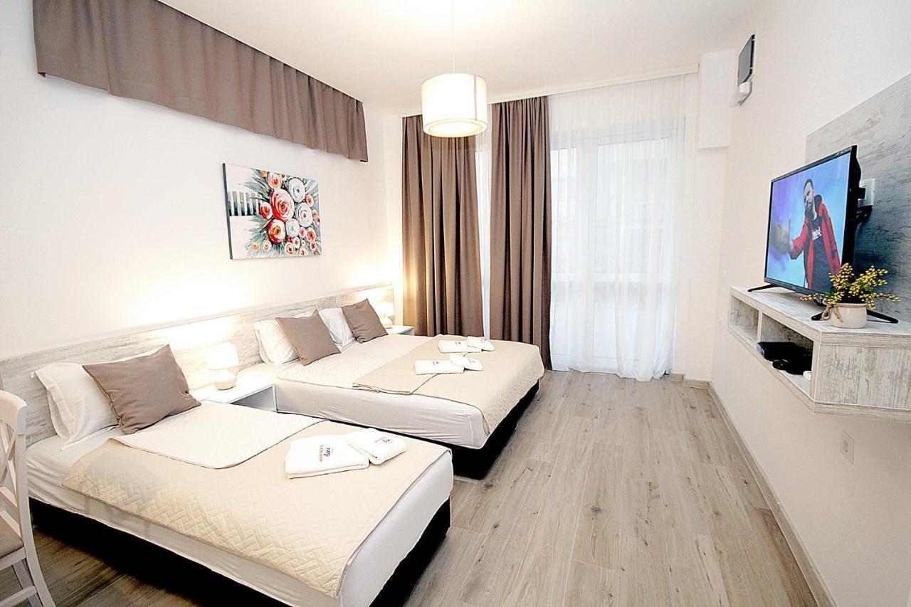 Apartments Saric Bar Luaran gambar