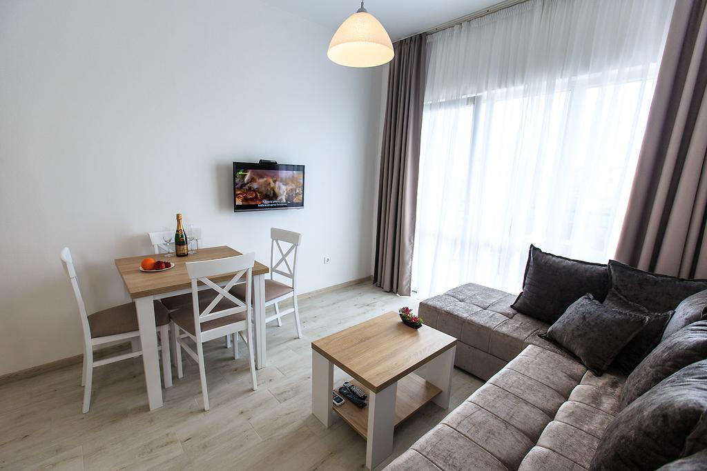 Apartments Saric Bar Luaran gambar