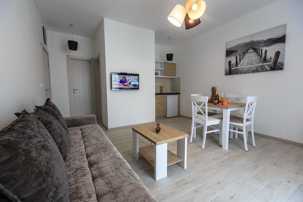 Apartments Saric Bar Luaran gambar