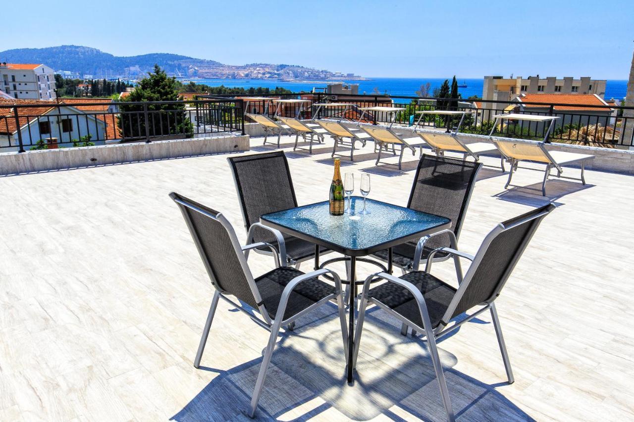 Apartments Saric Bar Luaran gambar